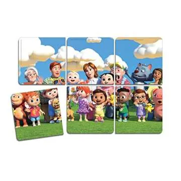 Official CoComelon Pocket Library: 6 little books about JJ, his family and friends – perfect for pre-schoolers!