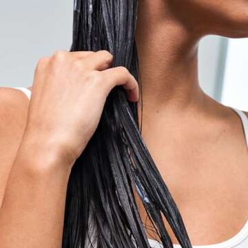 MONAT Studio One Blow Out Cream - Anti Frizz Hair Care/Cream Helps Smooth and Soften Hair While Using Heat Styling Products. Thermal/Heat Protectant - Net Wt. 118 ml / 4 fl. oz.