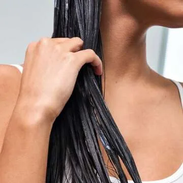 MONAT Studio One Blow Out Cream - Anti Frizz Hair Care/Cream Helps Smooth and Soften Hair While Using Heat Styling Products. Thermal/Heat Protectant - Net Wt. 118 ml / 4 fl. oz.