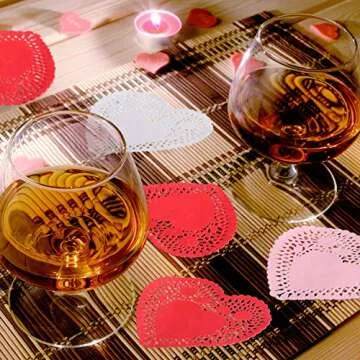 Chuangdi 250 Pieces Heart Doilies Heart Paper Doilies Mini Valentine Doilies for Valentine's Day Wedding Party Decoration Ornaments