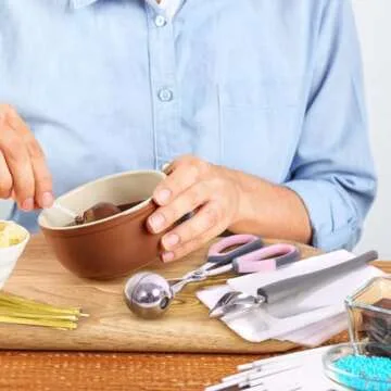 Cake Pop Maker Kit Including Lollipop Sticks and Clear Acrylic Display Stand, Metal Baller Scoop, Culinary Decorating Scooper, Clear Parcel Bags,Twist Ties