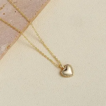 SUFOPE Gold Heart Necklaces for Women, 14K Gold Plated Cute Heart Pendant Necklace Minimalist Gold Choker Necklace Jewelry Gifts for Women