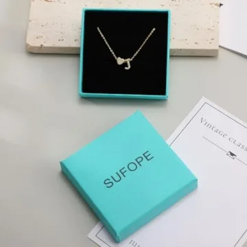 SUFOPE Gold Heart Necklaces for Women, 14K Gold Plated Cute Heart Pendant Necklace Minimalist Gold Choker Necklace Jewelry Gifts for Women