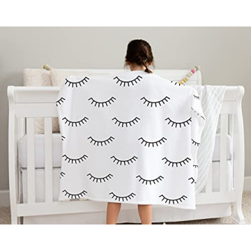 Lash Blanket - Cozy Black and White Throw for Estheticians