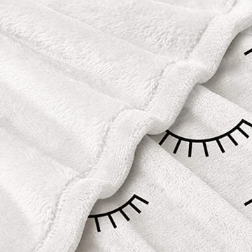 Lash Blanket - Cozy Black and White Throw for Estheticians
