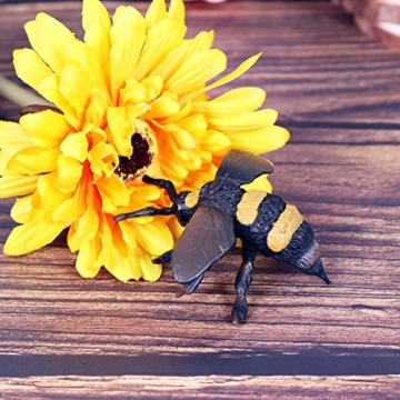 Odowalker Realistic Insect Toy Set for Kids 8 Pcs