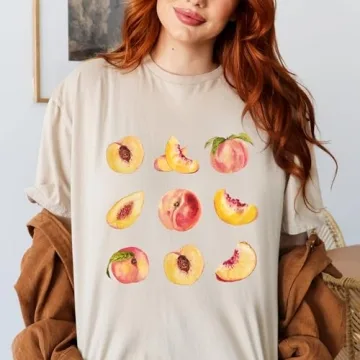 Vintage Peaches Printed Graphic Tees Summer Women Cute Short Sleeve Fruit Pirnt Summer T-Shirt Aesthetic Tops Khaki