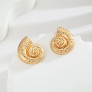 WOWORAMA Vintage Gold Conch Shell Earrings for Women