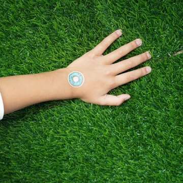 Buzzluv Hydrocolloid Itch Relief Patch, for Mosquitos, Ticks, Midges, Sandflies Bug bite Relief, Anti-Itch Patch with Aloe and Witch Hazel, Insect bite Relief, Kid-Friendly, Natural Fruit Theme