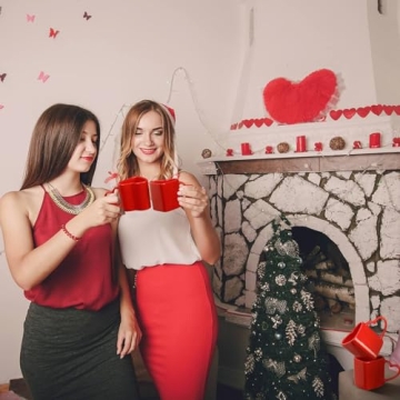 Domensi Heart Shaped Mugs Gift Set for Romantic Occasions