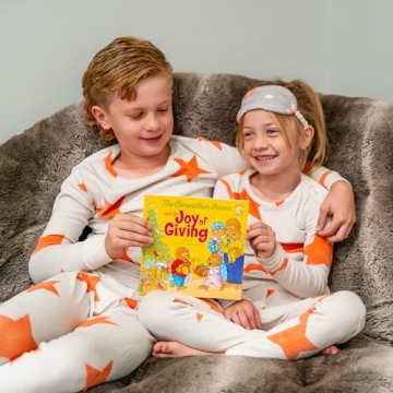 Berenstain Bears Christmas Book Joy of Giving for Kids