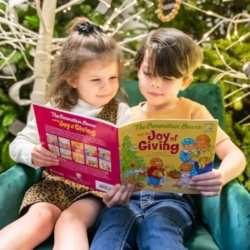 Berenstain Bears Christmas Book Joy of Giving for Kids