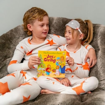 Berenstain Bears Christmas Book Joy of Giving for Kids