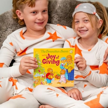 Berenstain Bears Christmas Book Joy of Giving for Kids