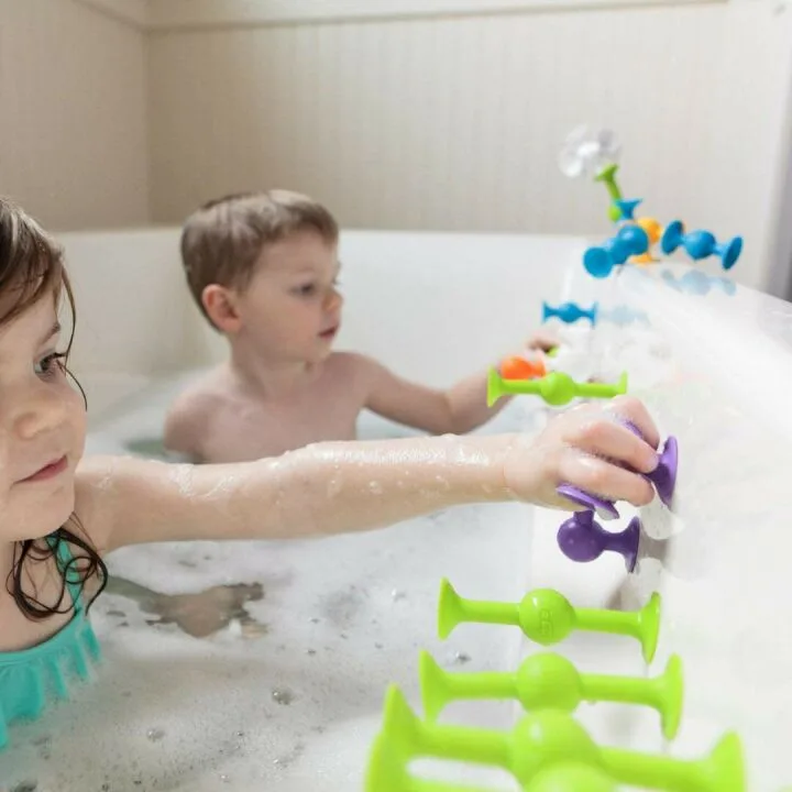 Fat Brain Toys Squigz Starter Set - 24 Pieces