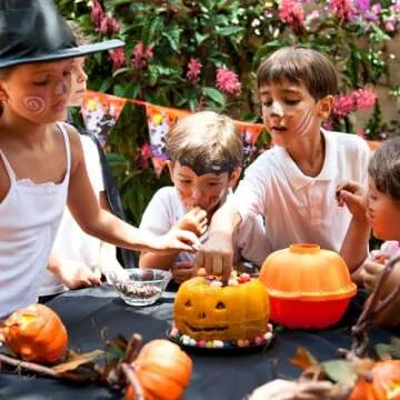 Lekue 3D Pumpkin Cake Mold - Platinum Non-Stick Silicone Halloween Baking Mold - Ideal for Festive Pumpkin-Shaped Cakes & Desserts, Versatile for Oven, Freezer, Microwave Use, Easy to Clean