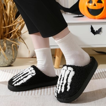 Swetler Heart Slippers - Cozy, Trendy Comfort for All