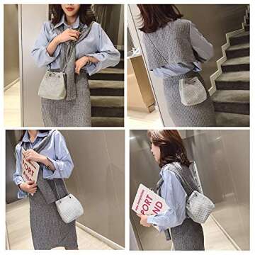 JIAN YA NA Full Rhinestones Bucket Bag for Women Fashion Shoulder Bag Purses Crossbody Bags with Long Chain Evening Bag for Wedding Party