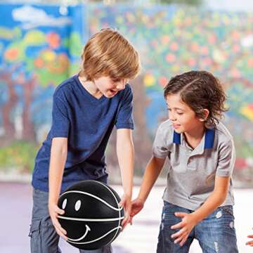 MINDCOLLISION Smiling Face Basketball, Moisture-Absorbing Pu Leather, Soft, Good Grip, Indoor and Outdoor Training and Competition, Home Decoration, No. 5 and No. 7