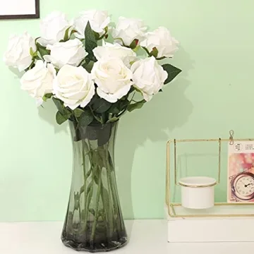 Cloudecor 15Pcs Realistic Velvet Artificial Roses for Gifts