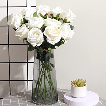 Cloudecor 15Pcs Realistic Velvet Artificial Roses for Gifts