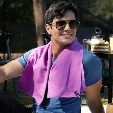 Rainleaf Microfiber Towel Perfect Travel & Gym & Camping Towel. Quick Dry - Super Absorbent - Ultra Compact - Lightweight. Suitable for Trip, Beach, Shower, Backpacking, Pool