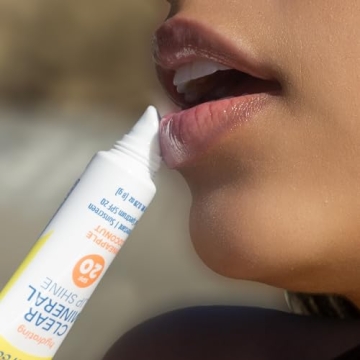 Hydrating SPF Lip Balm with Sea Kelp for Healthy Lips