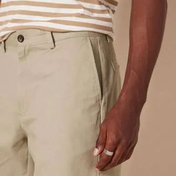 Amazon Essentials Men's Classic-Fit 7" Chino Short, Khaki, 32