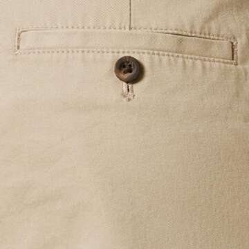 Amazon Essentials Men's Classic-Fit 7" Chino Short, Khaki, 32