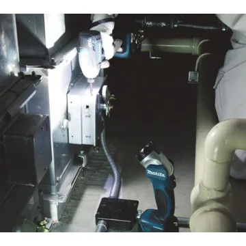 Powerful Makita DML802 18V Pivoting LED Flashlight