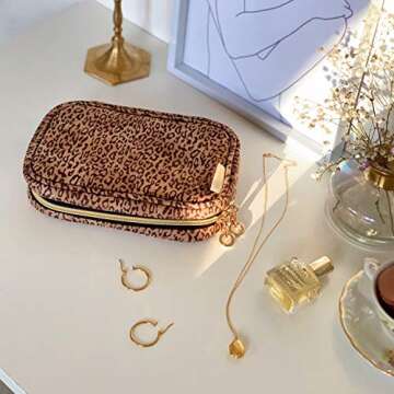 BAGSMART Travel Jewelry Organizer Case Small Jewelry Roll for Journey-Rings, Necklaces, Earrings, Bracelets, Leopard Print