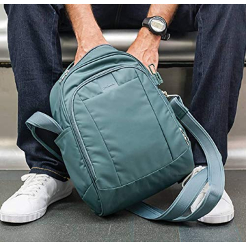 Pacsafe Metrosafe LS250 Lightweight Anti Theft Shoulder Bag