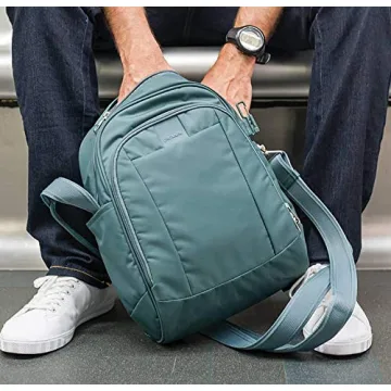 Pacsafe Metrosafe LS250 Lightweight Anti Theft Shoulder Bag