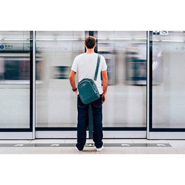 Pacsafe Metrosafe LS250 Lightweight Anti Theft Shoulder Bag