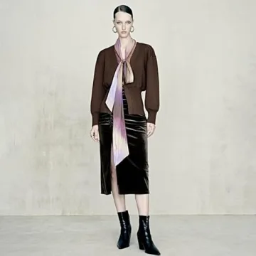 URBAN REVIVO Women's V-Neck Cardigan - Stylish Comfort