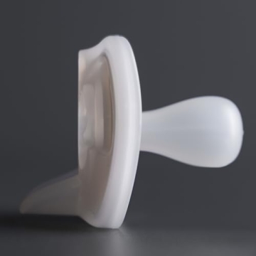 Tommee Tippee Ultra-Light Silicone Pacifier 6-18m