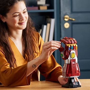 LEGO Marvel Nano Gauntlet Iron Man Model Infinity Stones Collectible