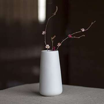 SZX White Ceramic Vases Minimalist Style Decoration for Home Office Desktop, Ideal Gifts for Friends & Family Small
