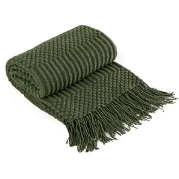 Blagic Knitted Throw Blanket for Couch, Bed and Sofa. Super Soft Blanket with Tassels, Dark Green Throw Blanket, 50 x 60 Inches Lightweight & Cosy Home Decor