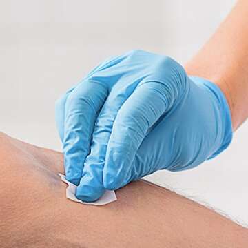 MED PRIDE Alcohol Prep Pads, Pack of 100, Medical-Grade, Sterile, Individually-Wrapped, Antiseptic, Medium Square Size, 2ply