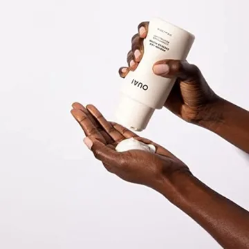 OUAI Medium Hair Essentials Shampoo and Conditioner Set