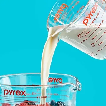 Pyrex 4 Piece Measuring Cup Set for Every Kitchen