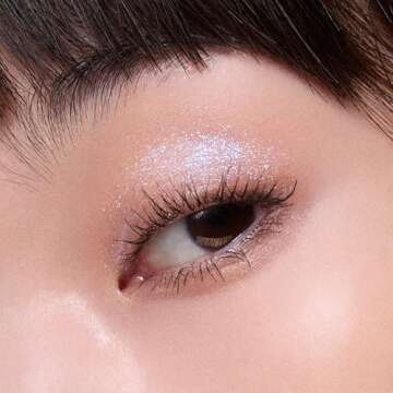 Shu Uemura Iconic Eyelash Curler for Lasting Curls