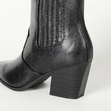 Stylish Women's Sia Pointed Toe Western Ankle Boot