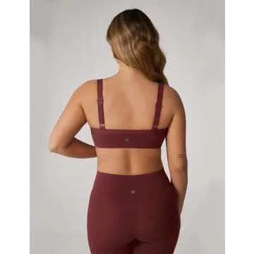 UNISSU Hugcurve Square Neck Adjustable Sports Bra