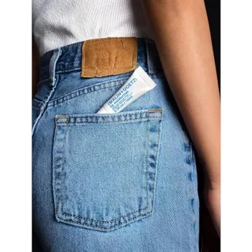 Vegan Lip Moisturizer by Malin + Goetz - Hydrate & Nourish