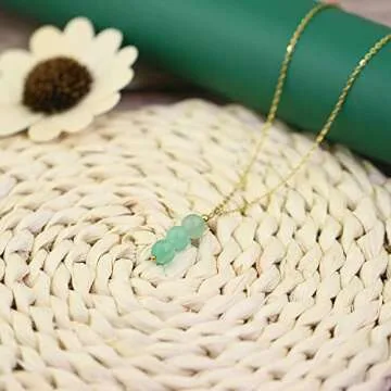 SmileBelle Jade Necklace for Women, Dainty Crystal Necklace With Jade Beads, Green Necklace Crystal Pendant Necklace as Birthday Gifts Ideas for Girls, Jade Jewelry as Anniversary Gifts