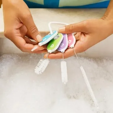 Munchkin® Details™ 4 Piece Bottle Cleaning Brush Set