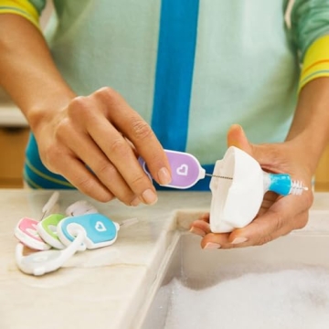 Munchkin® Details™ 4 Piece Bottle Cleaning Brush Set