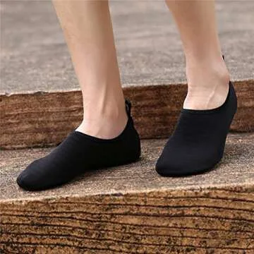 NING MENG Womens Mens Water Shoes Swimming Socks Barefoot Beach Pool Shoes Quick-Dry Aqua Yoga Socks Surf Beach Shoes(Black,3/4 Women)